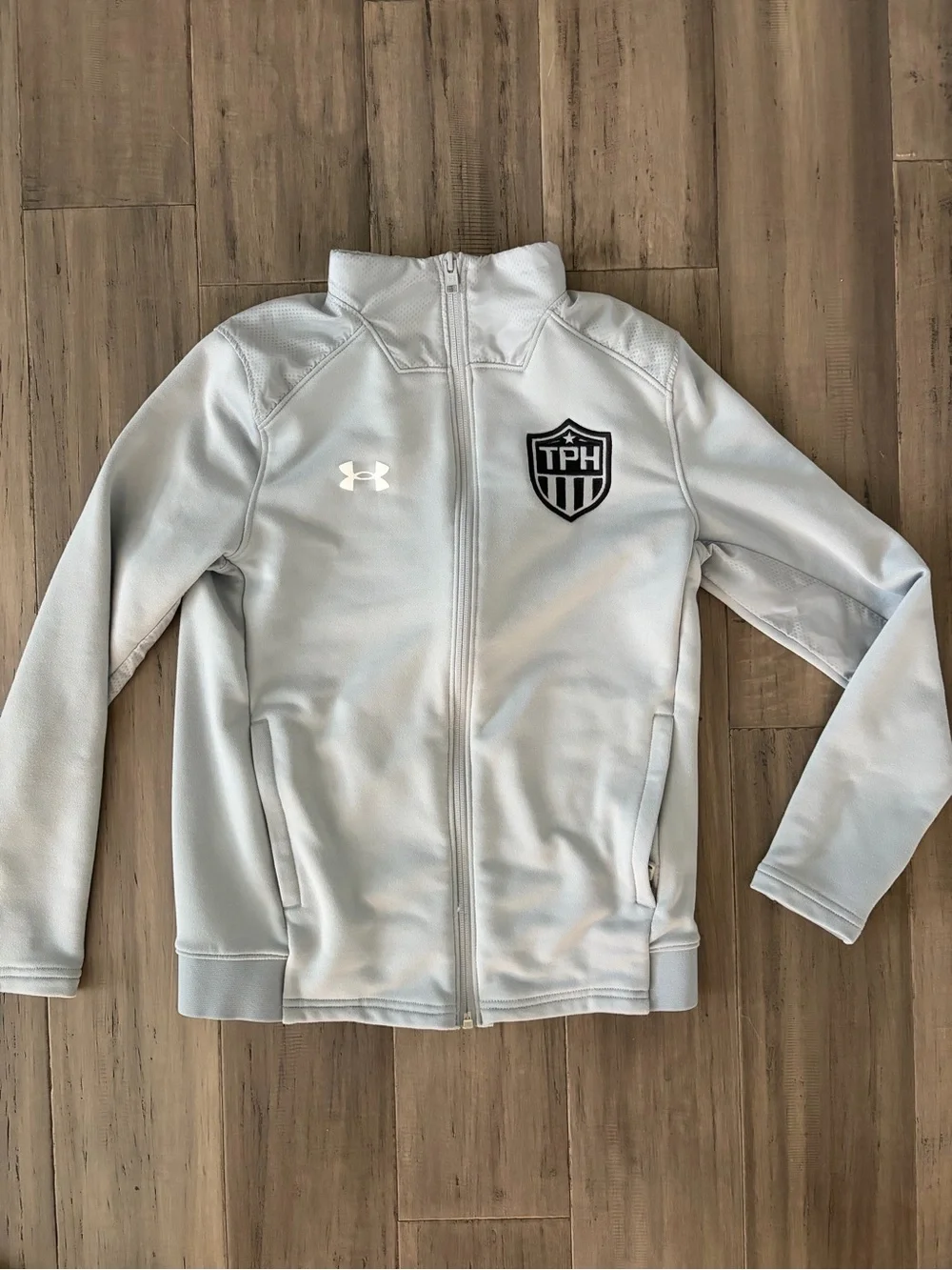 Under Armour TPH bundle - 2 polos & jacket - youth size M